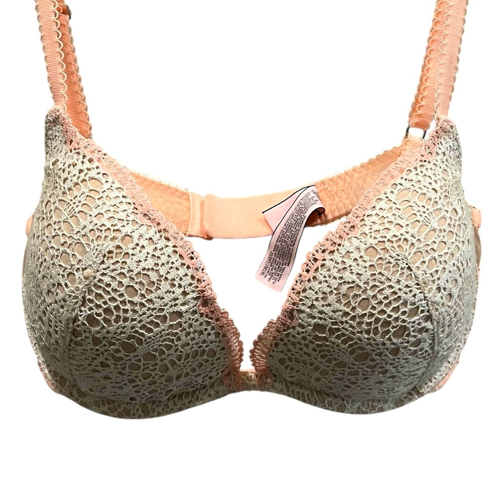 Victoria’s Secret Crochet Lace Push-Up Bra | Peach & Cream | Size 32D